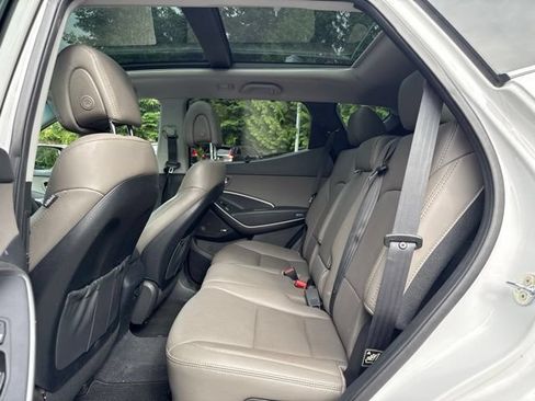 Used 2017 Hyundai Santa Fe Sport AWD/4WD image 10