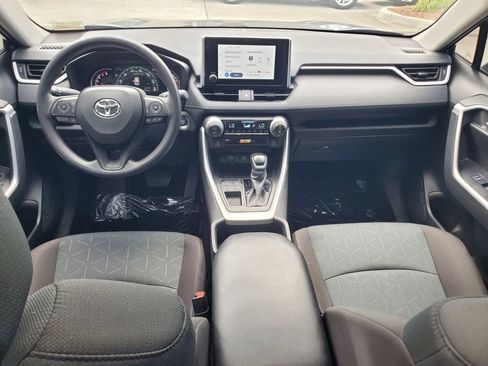 Used 2025 Toyota RAV4 XLE w/ Convenience Package FWD image 10