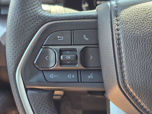 Certified 2025 Toyota Tacoma TRD Sport AWD/4WD image 31