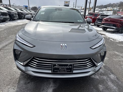 Used 2024 Buick Envista Preferred w/ Convenience I Package image 9