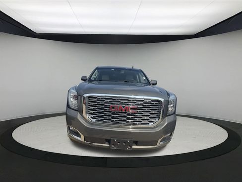 Used 2018 GMC Yukon Denali w/ Open Road Package image 2