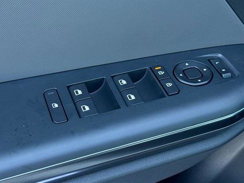 New 2025 Kia K4 LX image 12