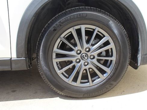 Used 2019 MAZDA CX-5 Touring image 10