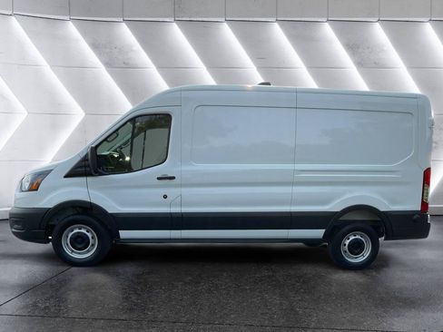 New 2027 Ford Transit 250 148 Medium Roof RWD image 4