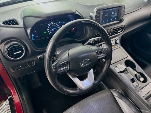 Used 2021 Hyundai Kona Limited FWD image 24