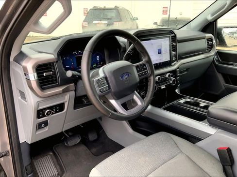 Used 2025 Ford F150 XLT w/ Equipment Group 301A Standard image 18