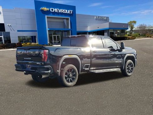 Used 2024 GMC Sierra 2500 AT4 w/ AT4 Preferred Package image 7