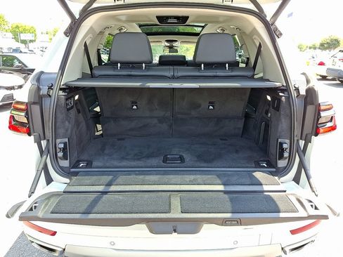 Used 2026 BMW X7 xDrive40i AWD/4WD image 33