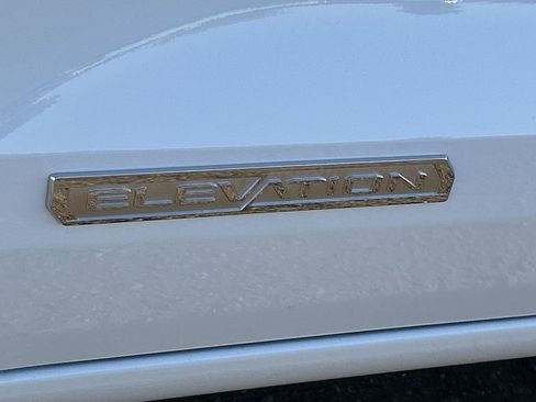 New 2026 GMC Canyon Elevation w/ Convenience Package image 31