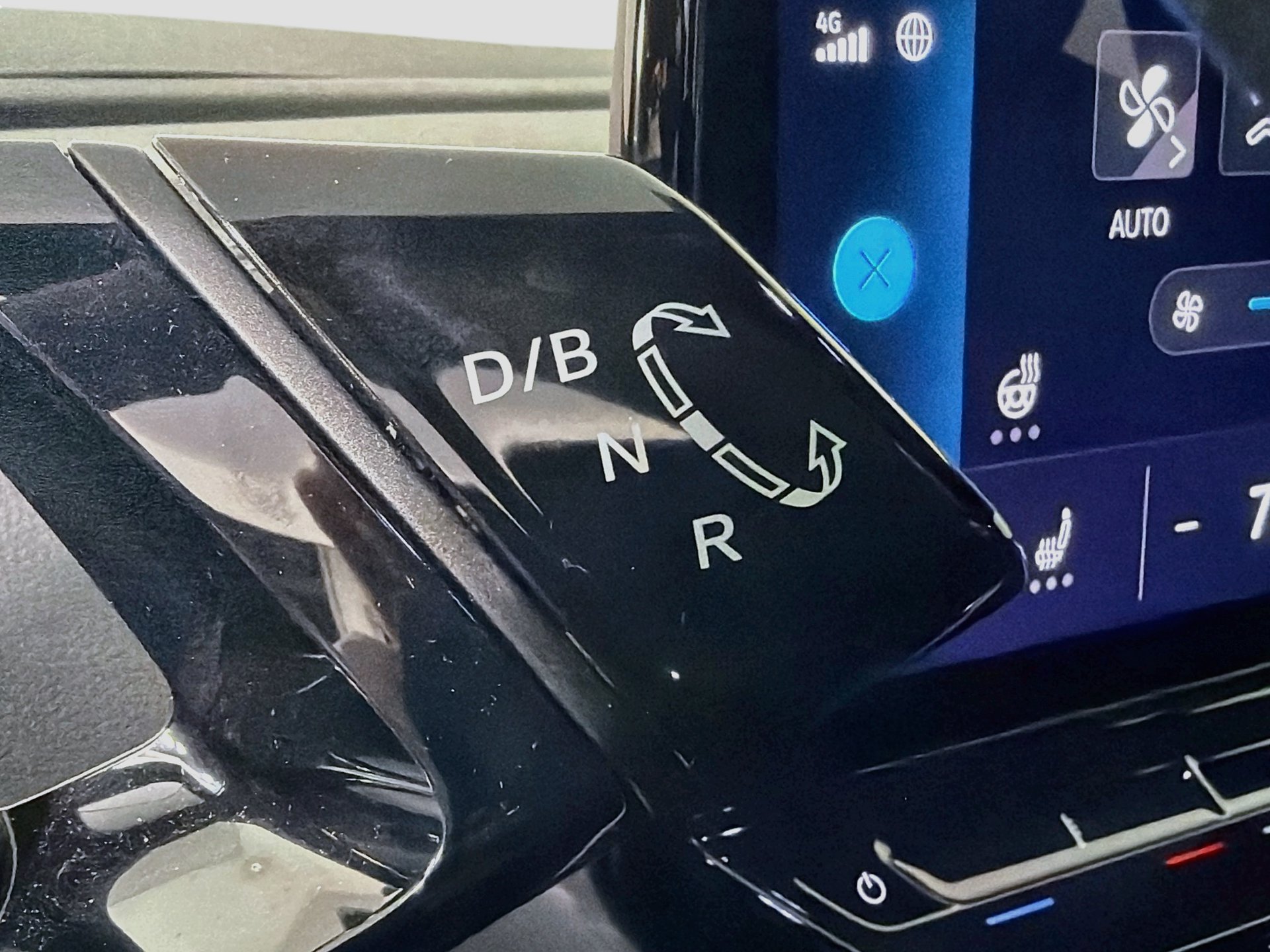 Certified 2023 Volkswagen ID.4 S RWD image 16