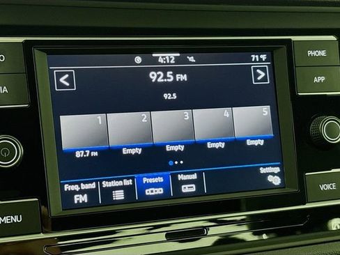 Certified 2024 Volkswagen Jetta Sport image 17