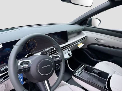 New 2026 Hyundai Tucson Limited image 9