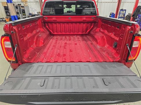 New 2026 GMC Canyon Elevation w/ Convenience Package image 12