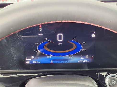Used 2025 Chevrolet Trax RS w/ Driver Confidence Package FWD image 19