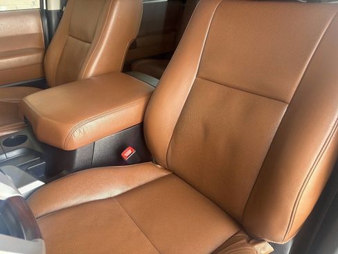 Used 2015 Toyota Sequoia Platinum AWD/4WD image 17