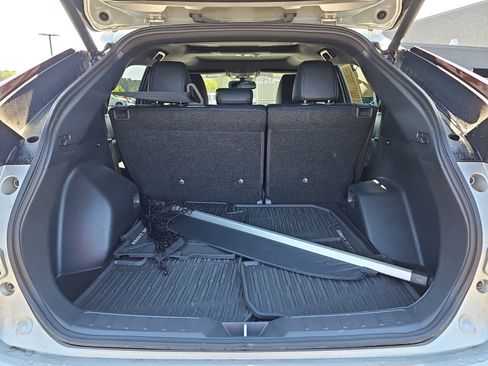 Used 2024 Mitsubishi Eclipse Cross SEL AWD/4WD image 12