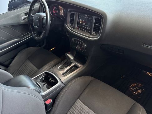 Used 2019 Dodge Charger Scat Pack RWD image 18
