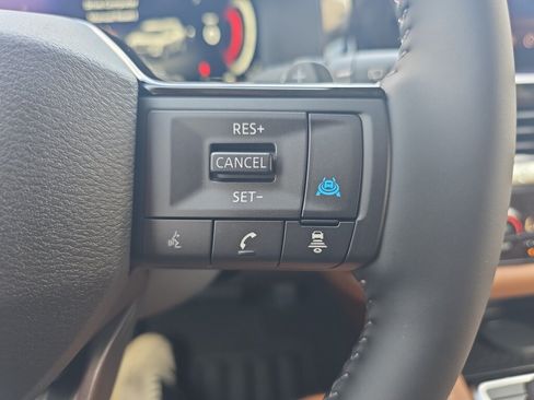New 2026 Nissan Pathfinder Platinum FWD image 14