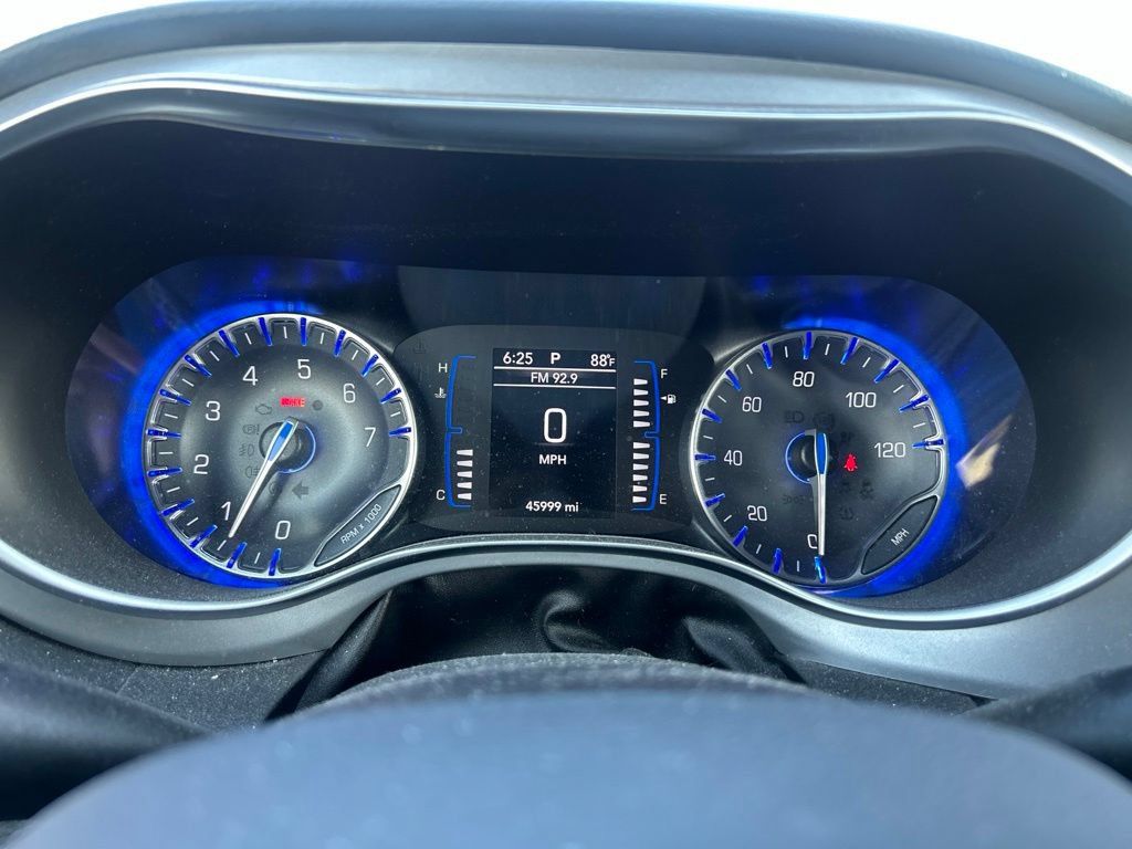 Used 2019 Chrysler Pacifica Touring Plus w/ S Appearance Package FWD image 21
