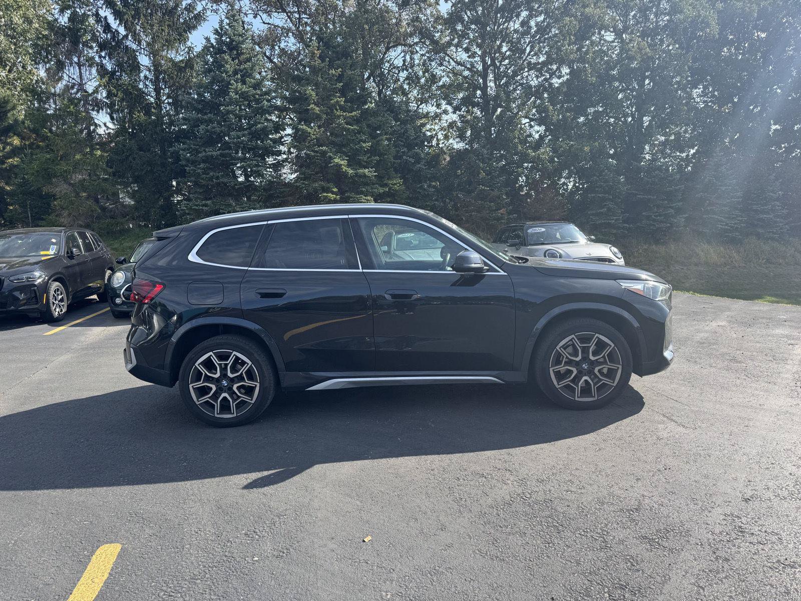Used 2025 BMW X1 xDrive28i w/ Convenience Package AWD/4WD image 2