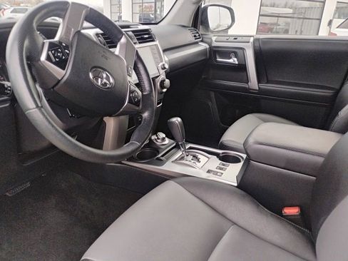 Used 2023 Toyota 4Runner SR5 Premium image 10