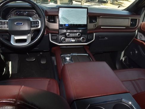 Certified 2024 Ford Expedition Max Limited image 17
