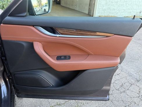 Used 2022 Maserati Levante GT image 26