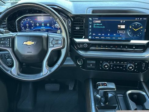 Used 2024 Chevrolet Silverado 1500 High Country w/ Technology Package AWD/4WD image 14