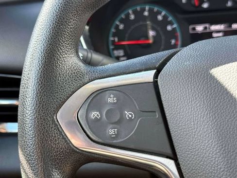 Used 2021 Chevrolet Traverse LS FWD image 21