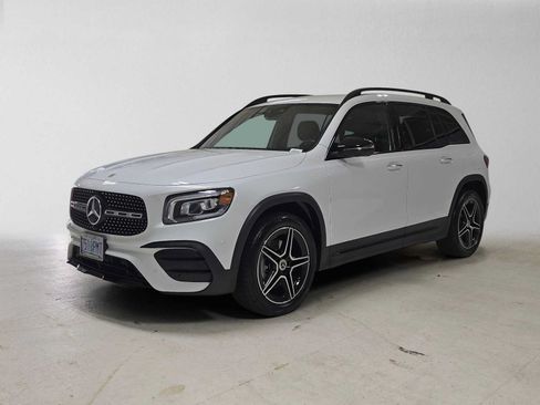Used 2023 Mercedes-Benz GLB 250 4MATIC image 7