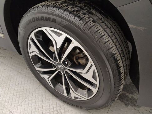 Used 2019 Hyundai Santa Fe AWD image 31