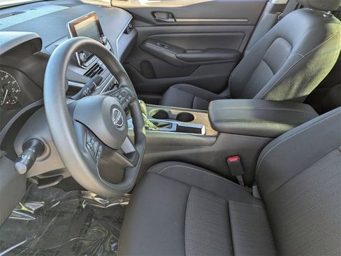 Used 2025 Nissan Altima 2.5 S image 20