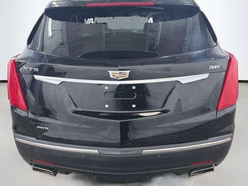 Used 2019 Cadillac XT5 Premium Luxury w/ Driver Assist Package AWD/4WD image 8