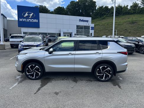 Used 2024 Mitsubishi Outlander SE AWD/4WD image 5