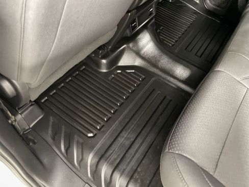 Used 2024 GMC Sierra 2500 Pro w/ Convenience Package image 34