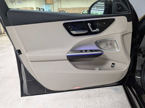 New 2025 Mercedes-Benz C 300 4MATIC Sedan image 23