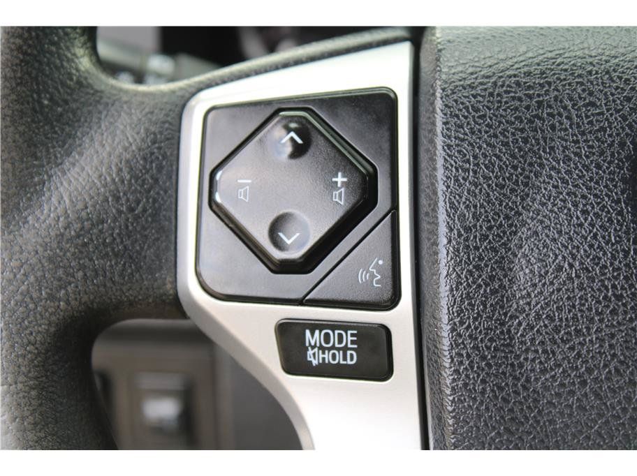 Used 2018 Toyota Tundra SR5 w/ SR5 Upgrade Package AWD/4WD image 18