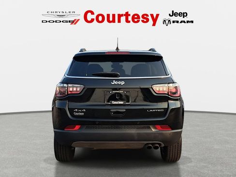 Used 2021 Jeep Compass Limited AWD/4WD image 5