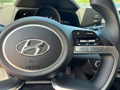 Used 2023 Hyundai Elantra SEL FWD image 36