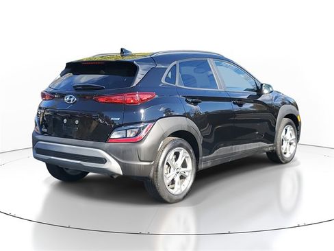 Used 2023 Hyundai Kona SEL image 4