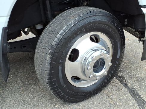 Used 2024 Ford F350 XLT w/ XLT Value Package AWD/4WD image 9