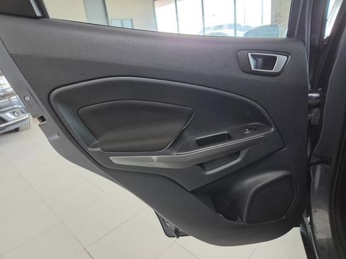 Used 2018 Ford EcoSport SE image 16