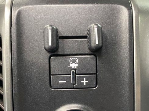 Used 2017 Chevrolet Silverado 1500 LTZ Z71 w/ Redline Edition image 28