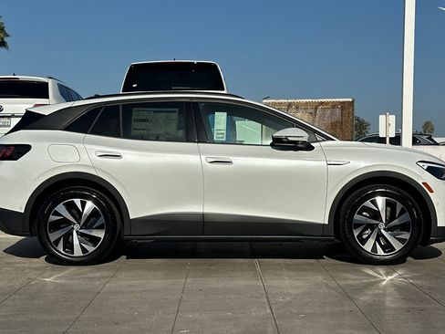 New 2026 Volkswagen ID.4 Pro image 4