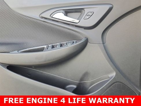 Used 2024 Chevrolet Malibu LT image 17