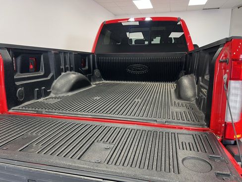 Used 2019 Ford F350 Lariat w/ Lariat Ultimate Package image 7