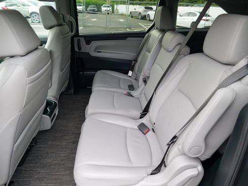 Used 2023 Honda Odyssey Touring image 26