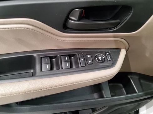 Used 2022 Honda Odyssey EX image 21
