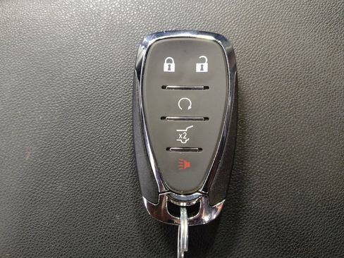 Used 2024 Chevrolet Equinox LT image 32