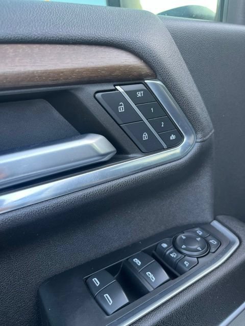 Used 2024 Chevrolet Silverado 2500 High Country w/ Technology Package AWD/4WD image 12